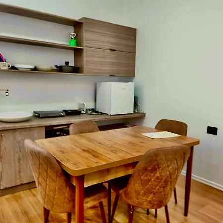 Aries Apartamento *