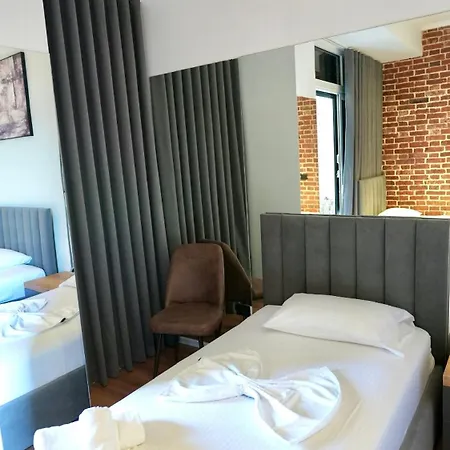 Aries Apartment Sarande